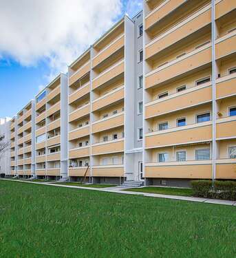 Foto - Wohnung zum Mieten in Dresden 461,66 € 64.12 m²
