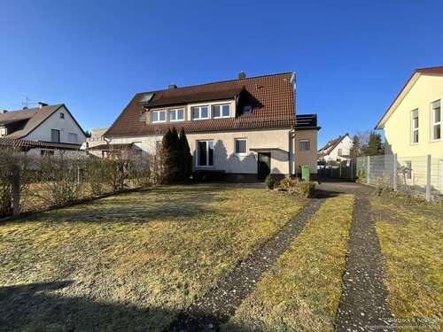 Foto - Haus zum Kaufen in Rednitzhembach 459.000,00 € 94.66 m²