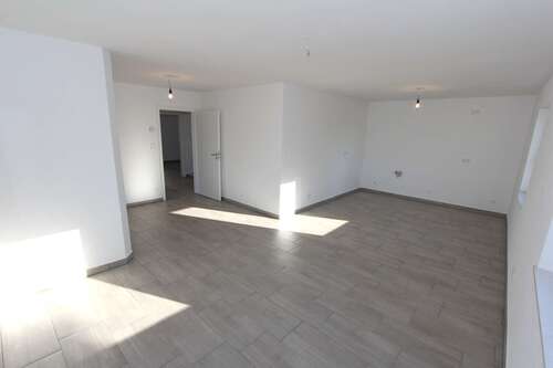 Foto - Wohnung zum Mieten in Rottenburg an der Laaber 740,00 € 76.79 m²