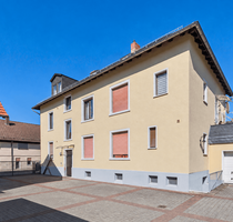 Haus zum Kaufen in Großkrotzenburg 650.000,00 € 456 m²