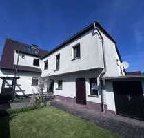 Haus zum Kaufen in Meuselwitz 185.000,00 € 183 m²
