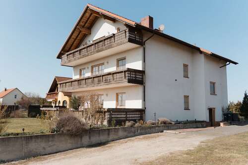 Foto - Haus zum Kaufen in Borna 399.000,00 € 318 m²