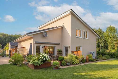 Foto - Haus zum Kaufen in Rehfelde 669.000,00 € 189.52 m²