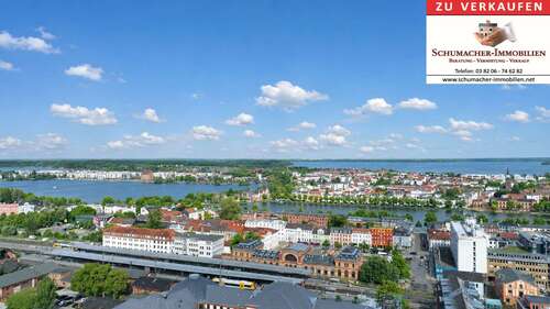 Foto - Haus zum Kaufen in Schwerin 398.000,00 € 240 m²