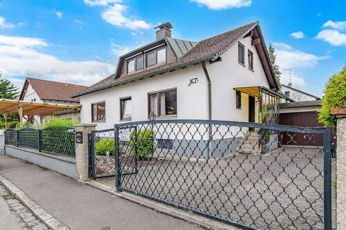 Foto - Haus zum Kaufen in München 1.350.000,00 € 205 m²