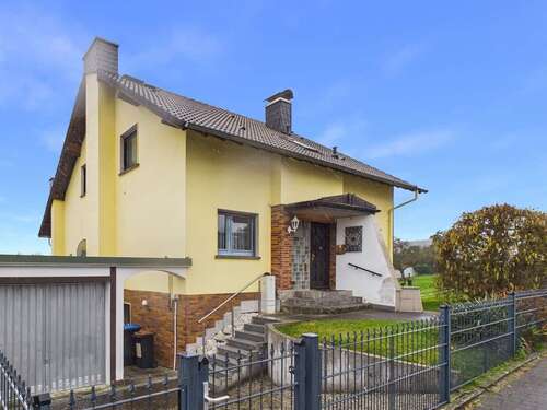 Foto - Haus zum Kaufen in Usingen 447.000,00 € 193 m²