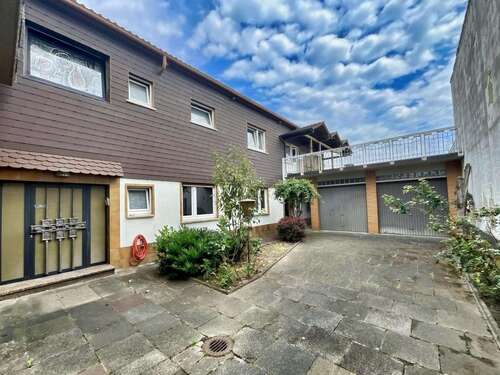 Foto - Haus zum Kaufen in Dudenhofen 475.000,00 € 264 m²