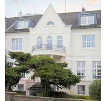 Haus zum Kaufen in Essen-Stadtwald 1.200.000,00 € 413 m²