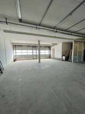 Foto - Halle in Ditzingen 2.200,00 € 260 m²