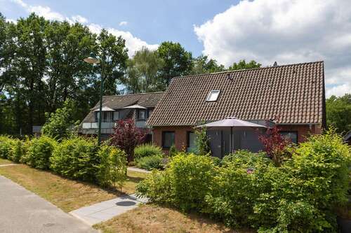 Foto - Haus zum Kaufen in Undeloh 448.000,00 € 120 m²