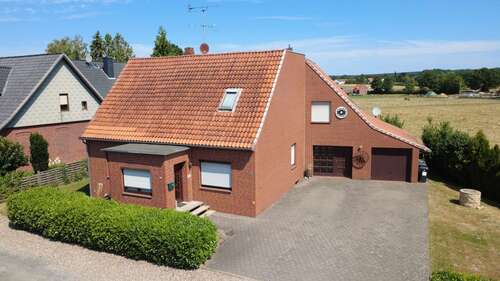 Foto - Haus zum Kaufen in Rehburg-Loccum Münchehagen 265.000,00 € 185 m²
