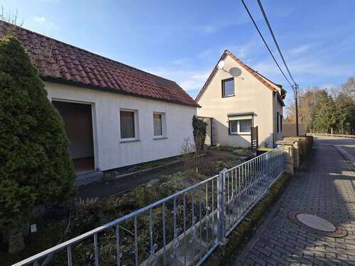 Foto - Haus zum Kaufen in Bannewitz 127.000,00 € 66 m²