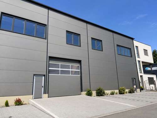 Foto - Halle in Huttenheim 1.600,00 € 225 m²