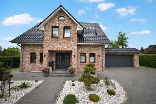 Foto - Haus zum Mieten in Rellingen 4.200,00 € 175.3 m²