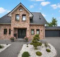 Haus zum Mieten in Rellingen 4.200,00 € 175.3 m²