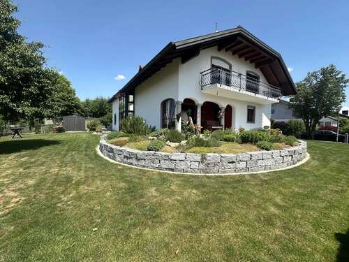Foto - Haus zum Kaufen in Pocking 695.000,00 € 210 m²