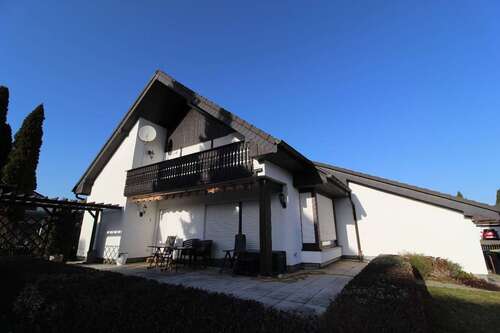 Foto - Haus zum Kaufen in Niederfrohna 380.000,00 € 195.5 m²