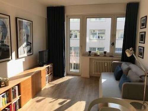 Foto - Wohnung zum Mieten in Düsseldorf 860,00 € 72 m²