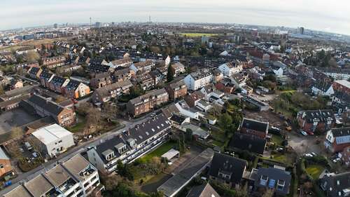 Foto - Haus zum Kaufen in Meerbusch 2.300.000,00 € 890 m²