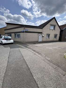Foto - Haus zum Kaufen in Grevenbroich 320.000,00 € 180.4 m²