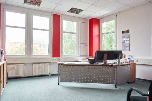 Foto - Büro in Köln 640,00 € 120 m² - 640,00&nbsp;EUR Kaltmiete, ca.&nbsp; 120,00&nbsp;m&sup2;