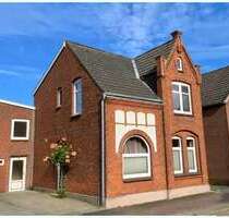 Haus zum Kaufen in Husum 358.000,00 € 160.53 m²