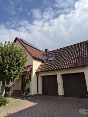 Foto - Haus zum Kaufen in Neutraubling 740.000,00 € 150 m²