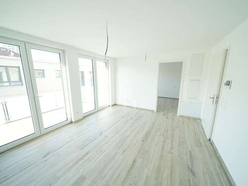 Foto - Wohnung zum Mieten in Reutlingen 740,00 € 38 m²