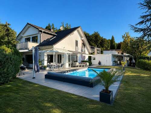 Foto - Haus zum Kaufen in Glashütten-Schloßborn 1.040.000,00 € 202 m²