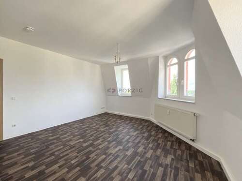 Foto - Wohnung zum Mieten in Limbach-Oberfrohna 499,00 € 90.39 m²