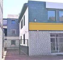 Haus zum Kaufen in Duisburg 980.000,00 € 770 m²
