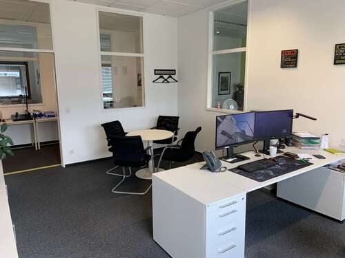 Foto - Büro in Krefeld 4.352,00 € 669 m²