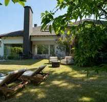 Haus zum Kaufen in Neu-Isenburg 1.050.000,00 € 254.87 m²