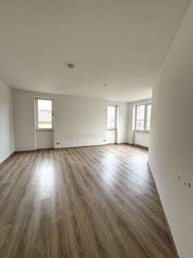 Foto - Wohnung zum Mieten in Wiesbaden 900,00 € 83.9 m²