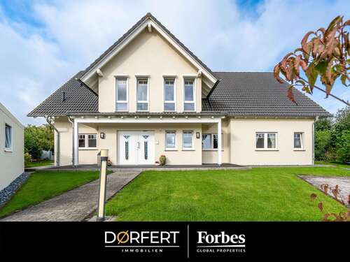 Foto - Haus zum Kaufen in Mustin 875.000,00 € 285.33 m²