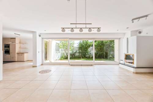 Foto - Haus zum Kaufen in Waldenbuch 848.500,00 € 227 m²