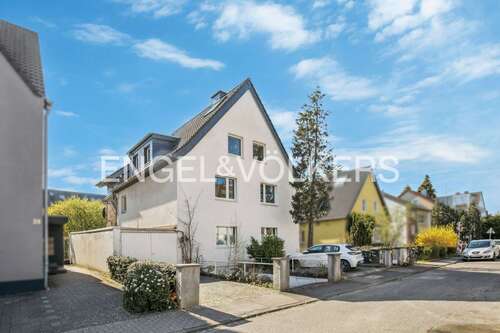 Foto - Haus zum Kaufen in Köln 1.300.000,00 € 254 m²