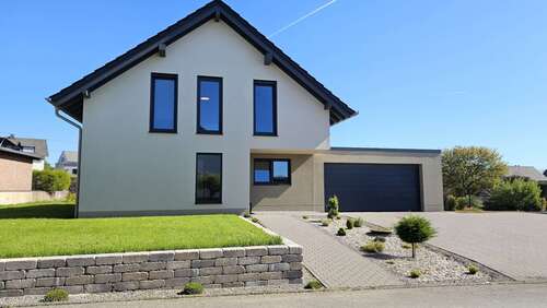 Foto - Haus zum Kaufen in Peterswald-Löffelscheid 468.000,00 € 150 m²