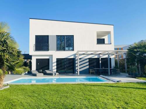 Foto - Haus zum Kaufen in Rastatt 1.190.000,00 € 250 m²