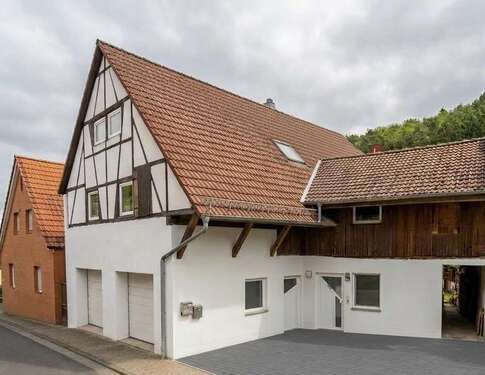 Foto - Haus zum Kaufen in Wald-Amorbach 490.000,00 € 370 m²
