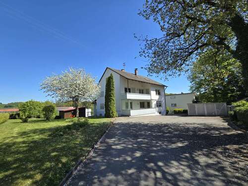 Foto - Haus zum Kaufen in Krumbach 528.000,00 € 282 m²