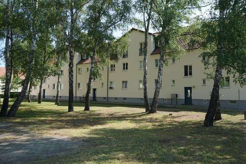 Foto - Wohnung zum Mieten in Brandenburg an der Havel 321,38 € 42.85 m²
