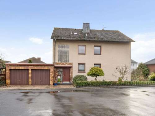 Foto - Haus zum Kaufen in Fuldabrück 449.000,00 € 251 m²