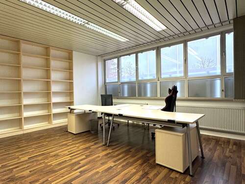 Foto - Büro in München 950,00 € 70 m² - 950,00 EUR Kaltmiete, ca.  70,00 m²