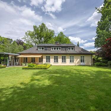 Foto - Haus zum Kaufen in Berlin 3.295.000,00 € 297 m²
