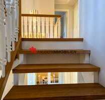 Haus zum Kaufen in Berlin-Dahlem 3.900.000,00 € 327 m²