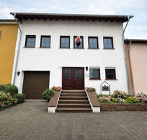 Haus zum Kaufen in Rehlingen-Siersburg 299.000,00 € 141.88 m²