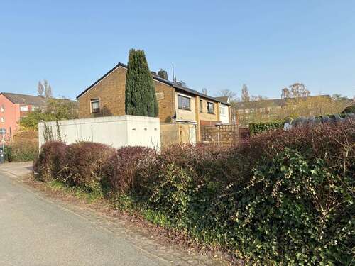 Foto - Haus zum Kaufen in Moers-Asberg 188.000,00 € 72 m²