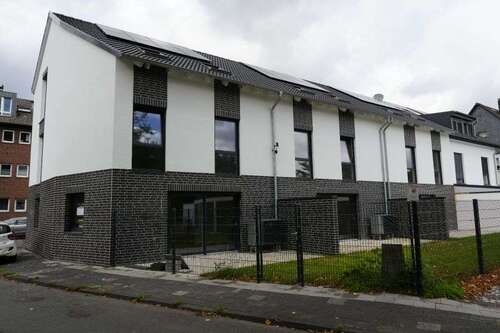 Foto - Haus zum Kaufen in Duisburg 495.000,00 € 177 m²