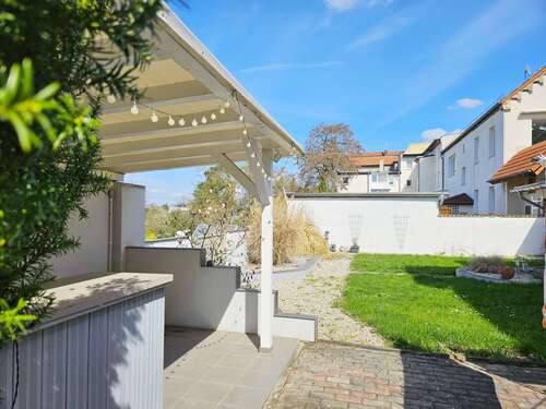 Foto - Wohnung zum Mieten in Halle 880,00 € 110 m²